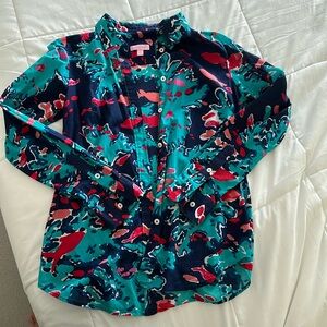 Lilly Pulitzer Navy and White button down long sleeve shirt Size 8